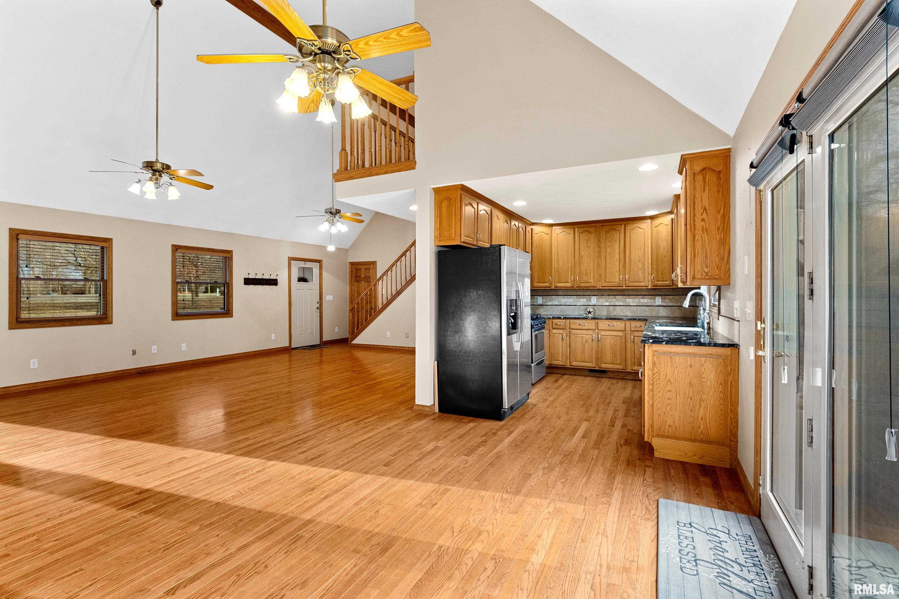 8199 Ridgeway Drive Hopedale, IL 61747 - Photo 14 of 45