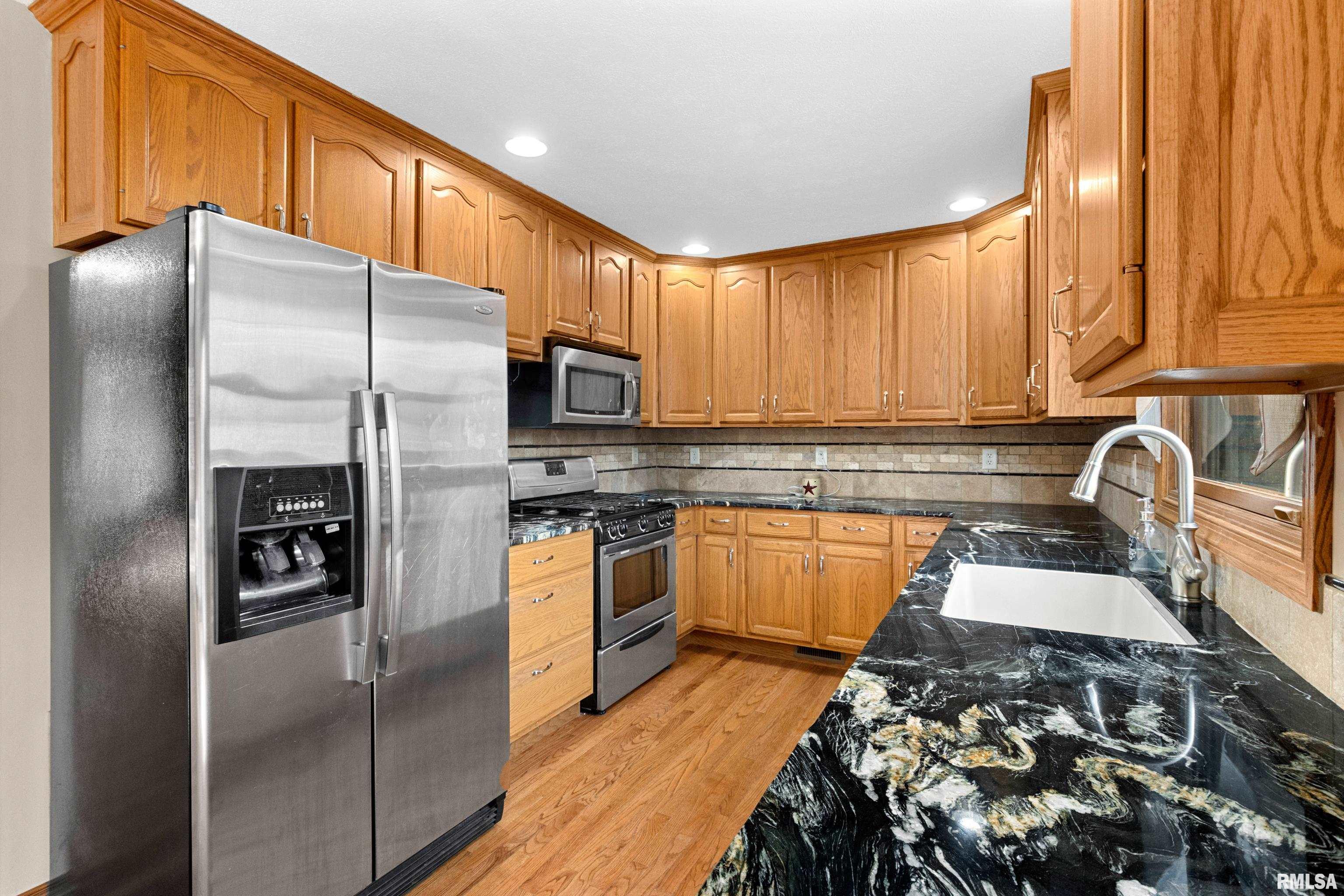 8199 Ridgeway Drive Hopedale, IL 61747 - Photo 16 of 45