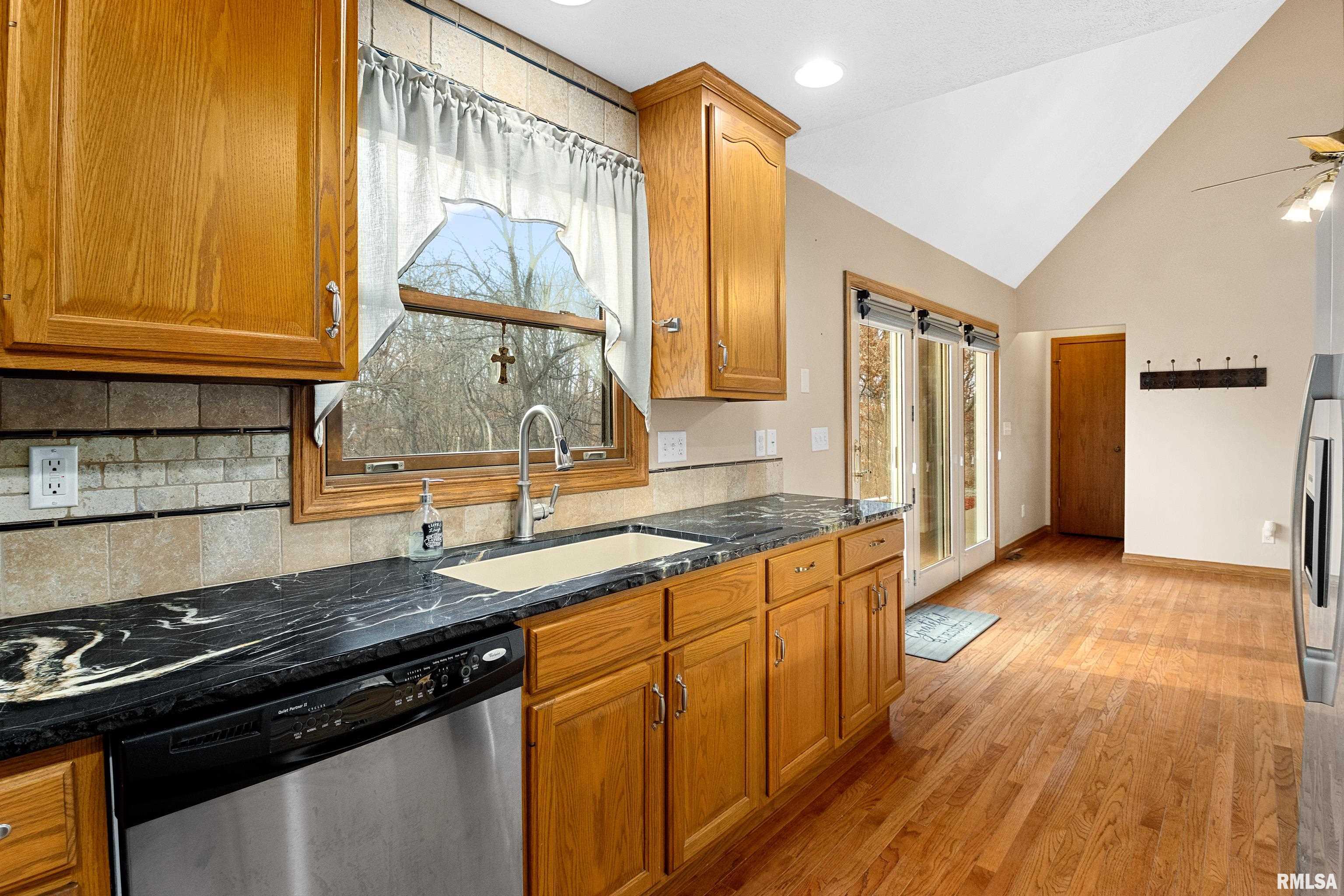 8199 Ridgeway Drive Hopedale, IL 61747 - Photo 18 of 45