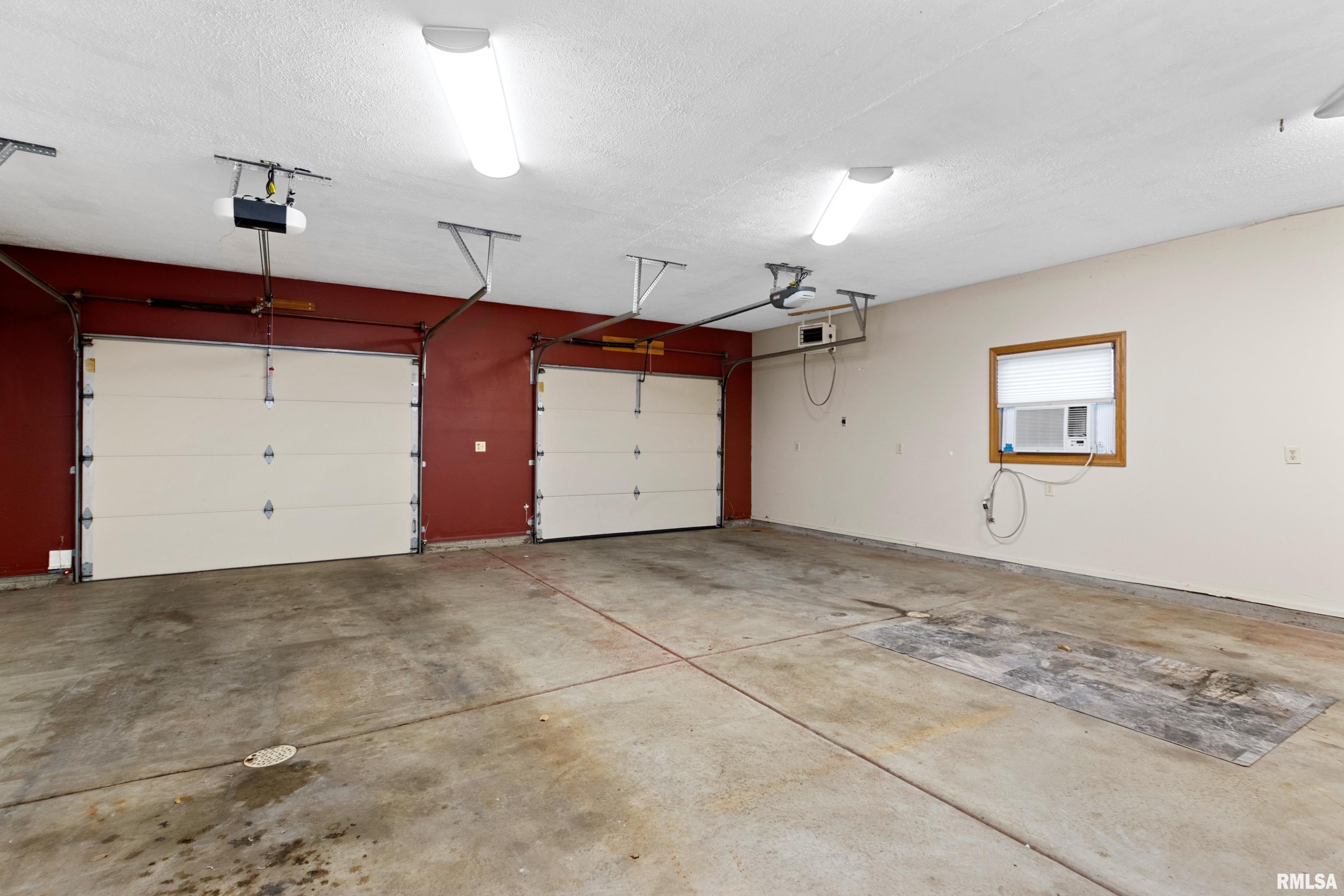 8199 Ridgeway Drive Hopedale, IL 61747 - Photo 37 of 45