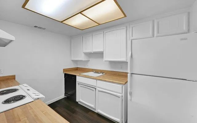 $589,000 | 7449 Willowcreek Drive, Citrus Heights, CA 95610