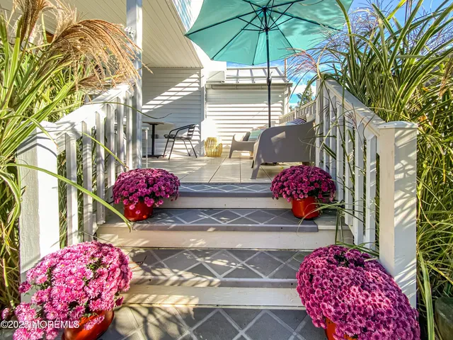 a view of a outdoor space