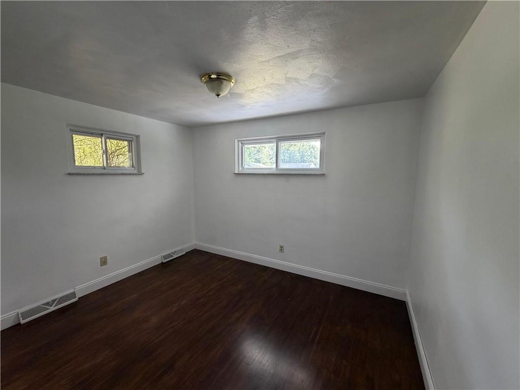 133 Harbison Road Valencia, PA 16059 - Photo 6 of 29 Gallery Image 6