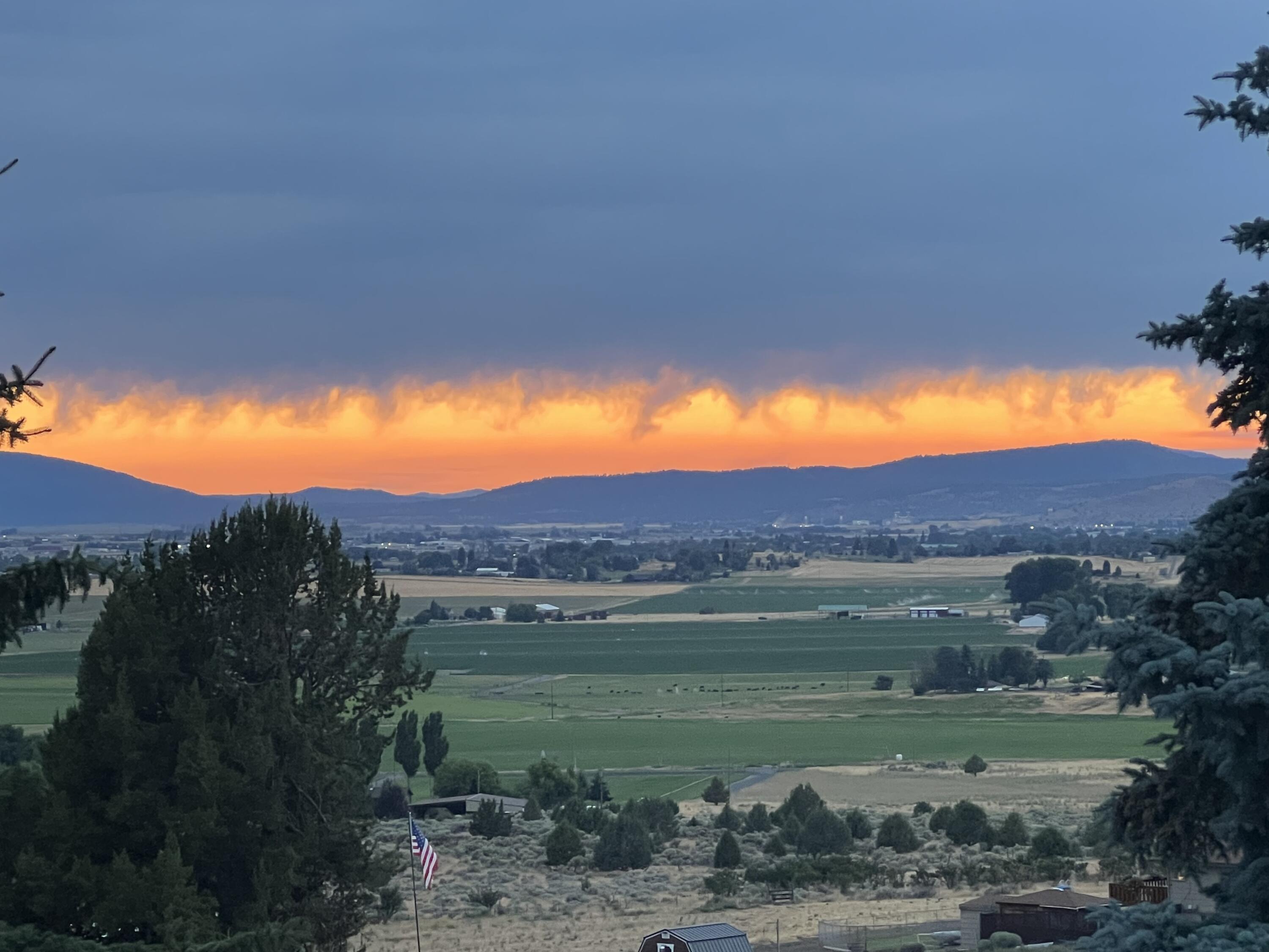 12520 Lisa Road Klamath Falls, OR 97603 - Photo 6 of 64 IMG_6144