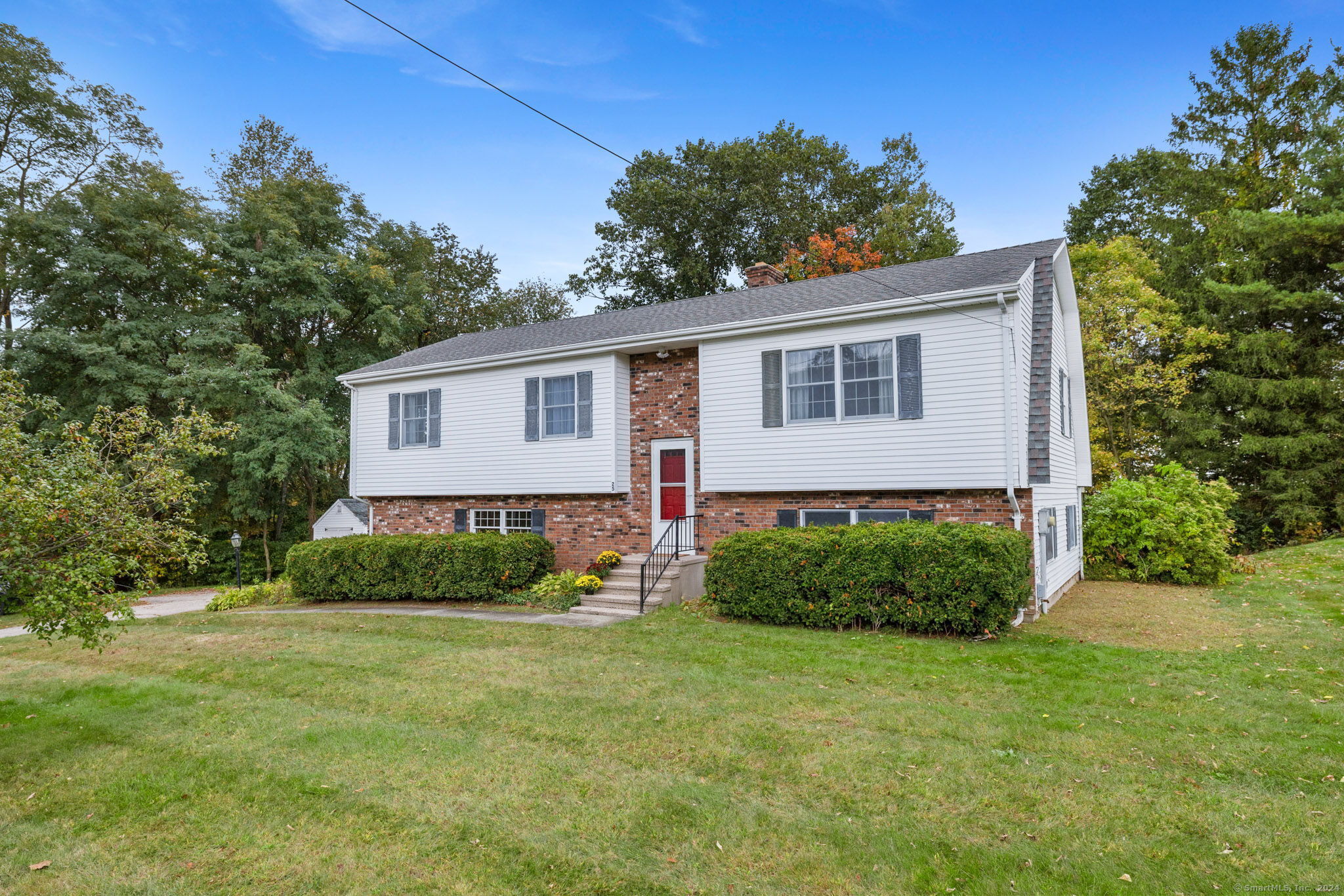 25 Meeting House Hill Road Franklin, CT 06254 - Photo 1 of 1