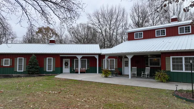 $646,500 | 25065 Rock Springs Hollow Road, Thebes, IL 62990