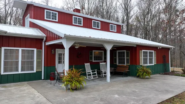 $646,500 | 25065 Rock Springs Hollow Road, Thebes, IL 62990