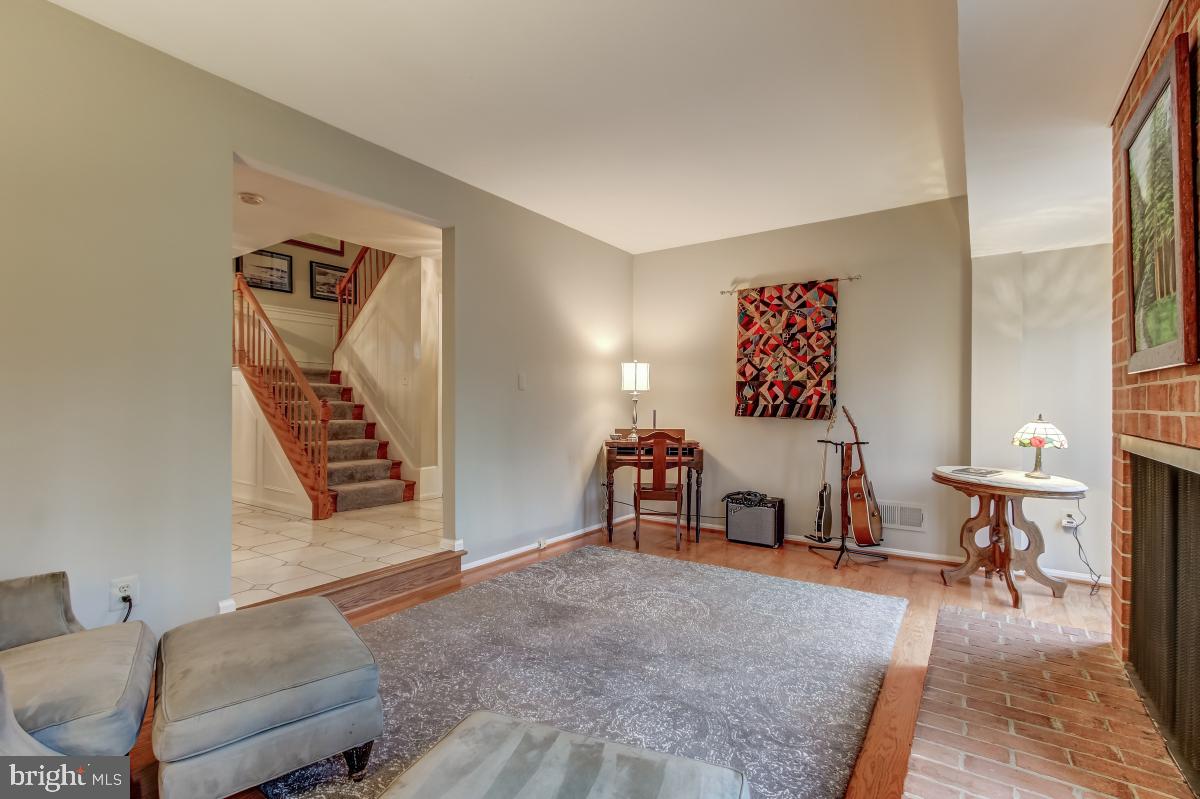 11315 Handlebar Road Reston, VA 20191 - Photo 16 of 41 Den with 2 sets of Doors to Back Patio