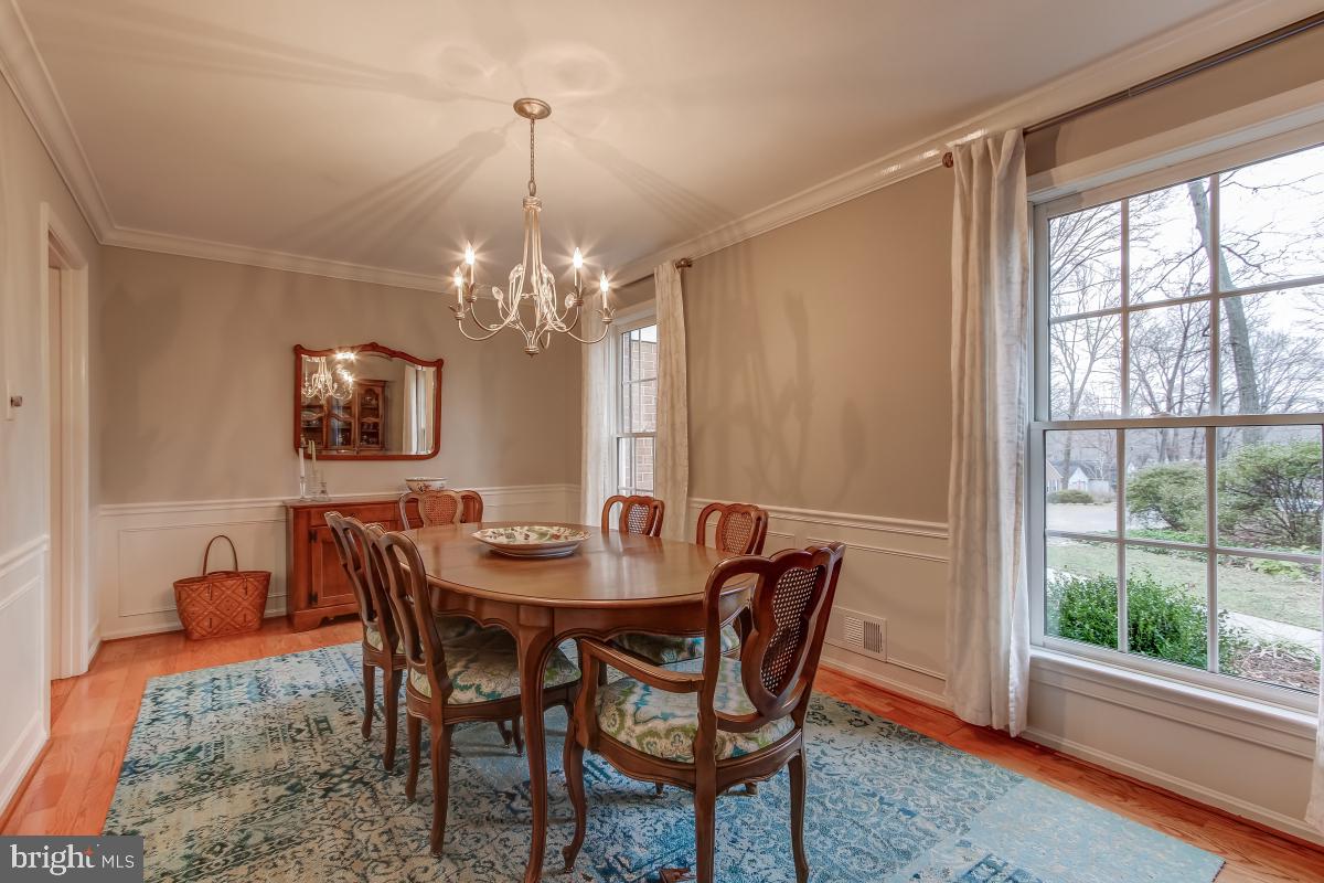 11315 Handlebar Road Reston, VA 20191 - Photo 17 of 41 Dining Room