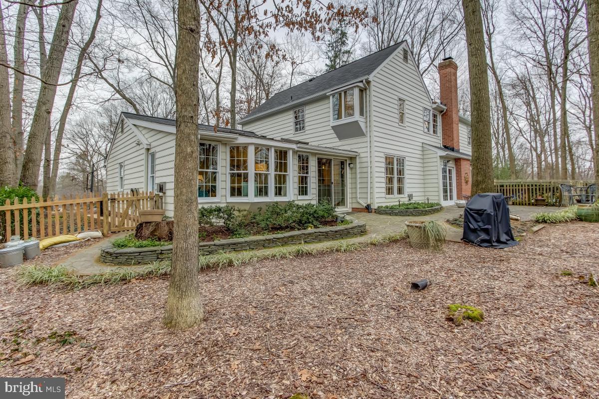 11315 Handlebar Road Reston, VA 20191 - Photo 19 of 41 Large Backyard