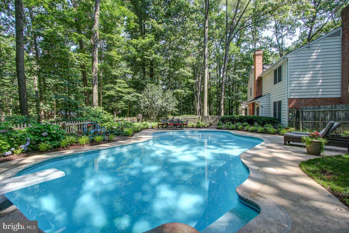 11315 Handlebar Road Reston, VA 20191 - Photo 27 of 41 Private Pool