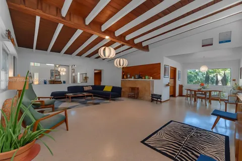 $1,200,000 | 1895 Southwest 25th Street, Miami, FL 33133