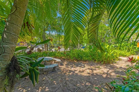 $1,200,000 | 1895 Southwest 25th Street, Miami, FL 33133