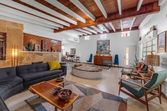 $1,200,000 | 1895 Southwest 25th Street, Miami, FL 33133