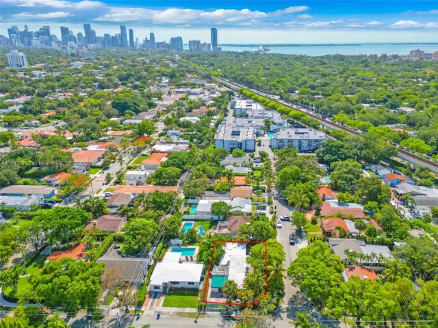 $1,200,000 | 1895 Southwest 25th Street, Miami, FL 33133