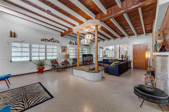 $1,200,000 | 1895 Southwest 25th Street, Miami, FL 33133