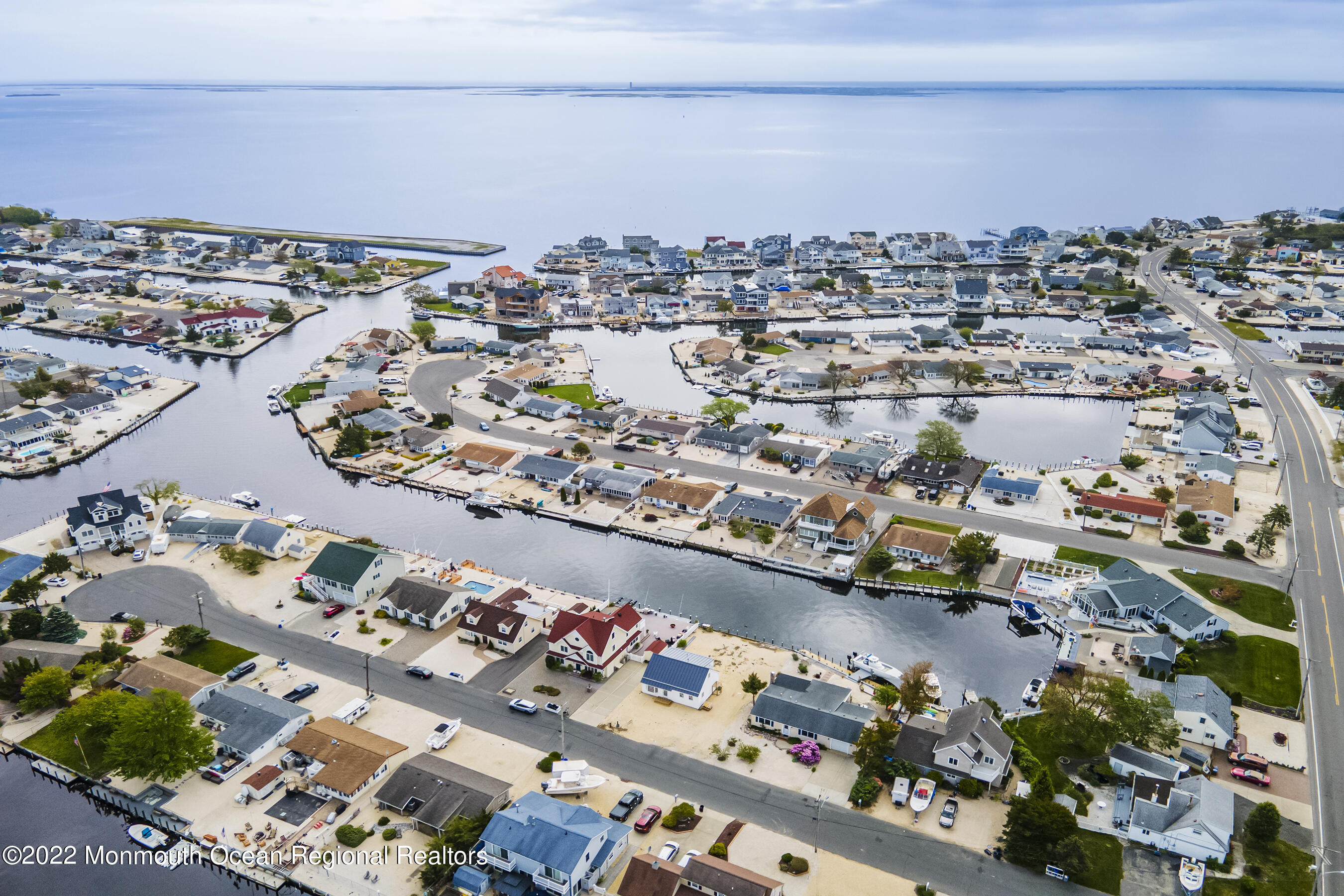 104 Caldwell Road Barnegat, NJ 08005 - Photo 5 of 35 FrontRightAerial