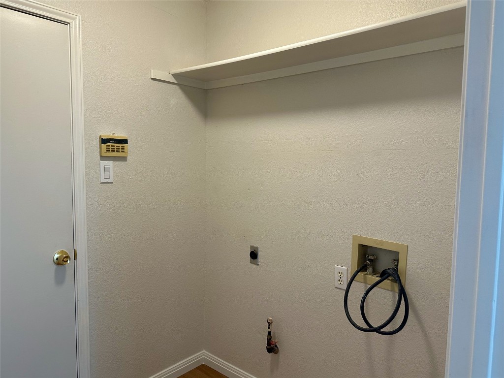 104 Benchmark Street Georgetown, TX 78626 - Photo 30 of 39 a bathroom with a shower