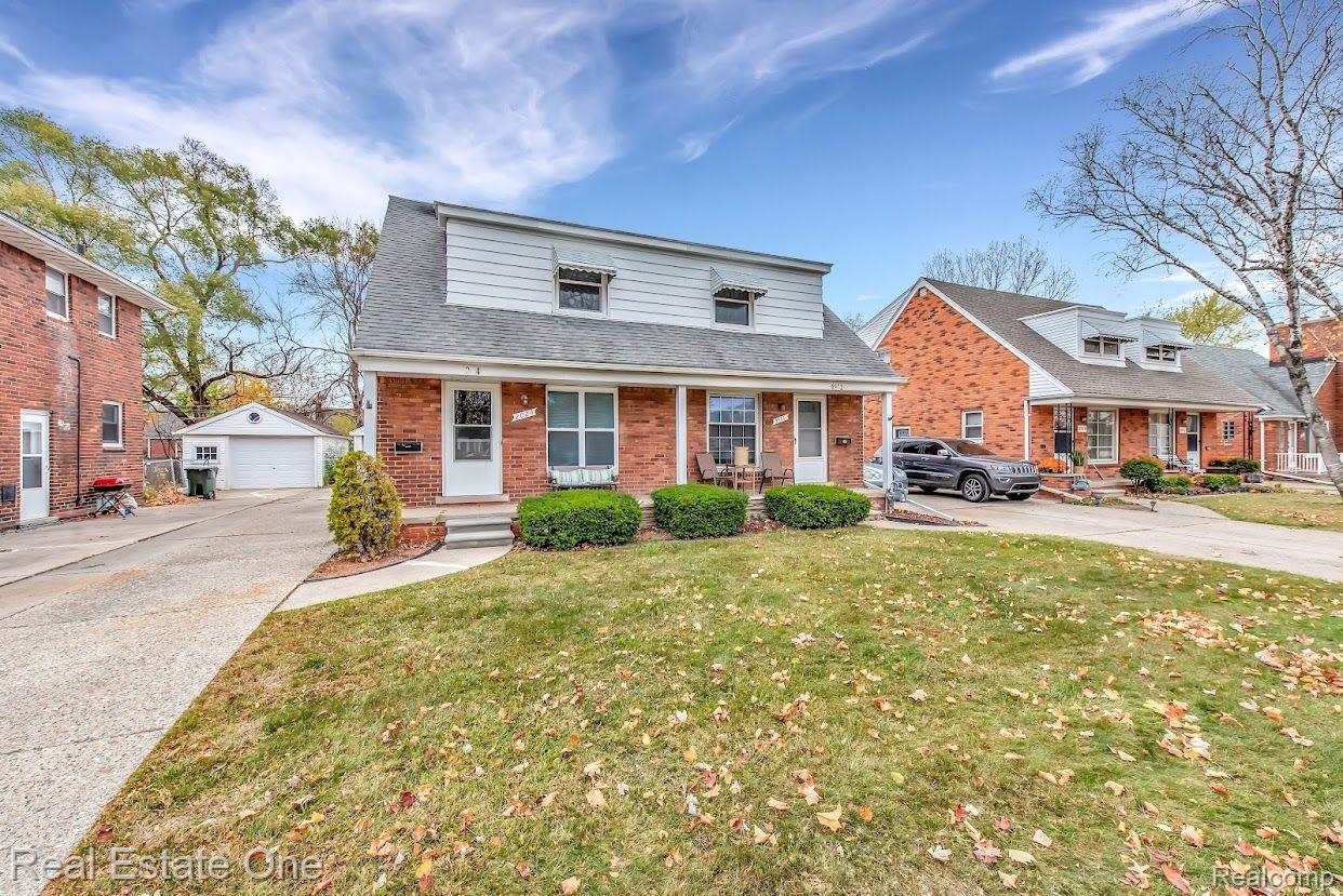 2022 Vernier Road Grosse Pointe, MI 48236 - Photo 4 of 40