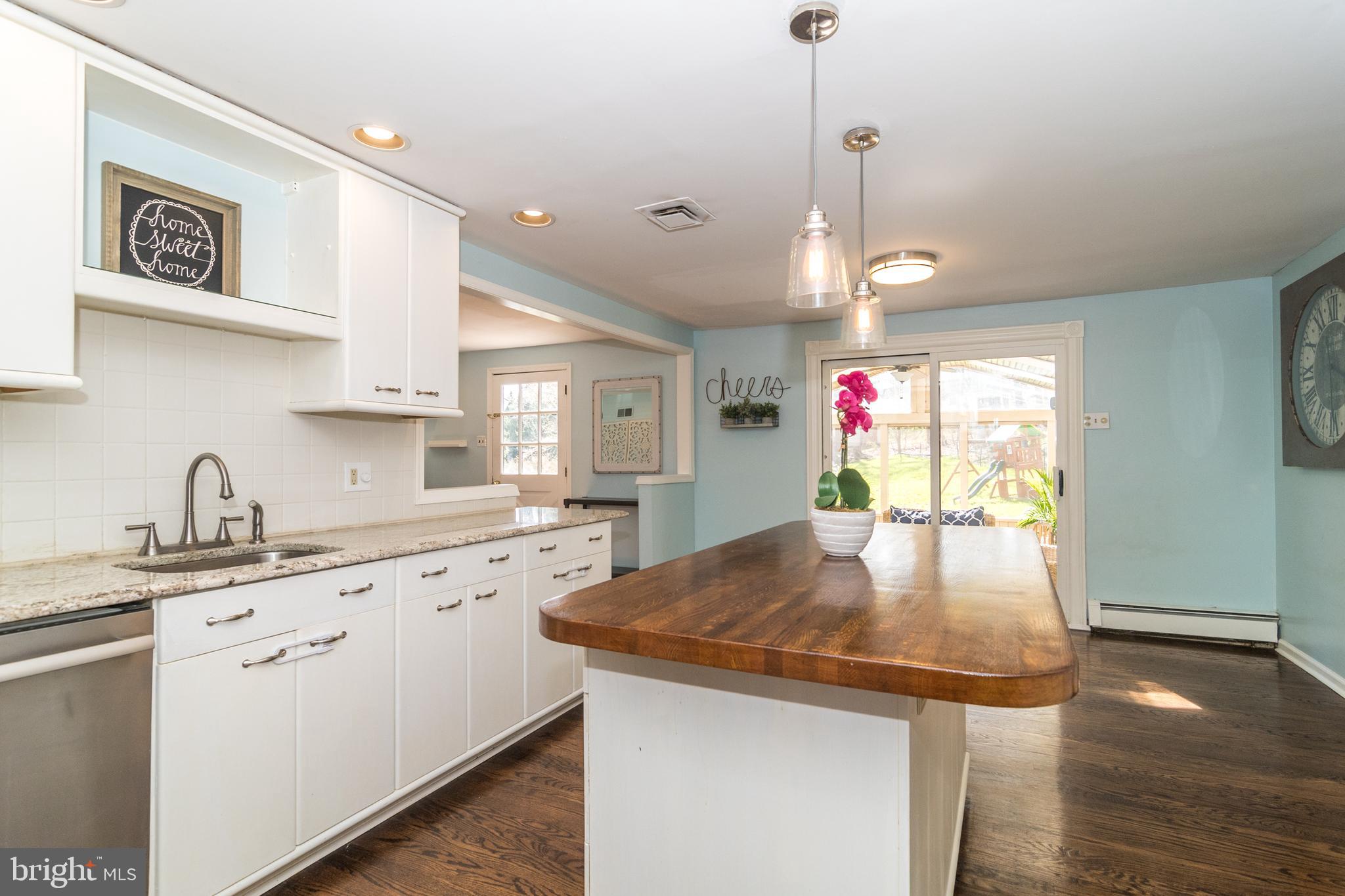 98 Chapman Road Doylestown, PA 18901 - Photo 13 of 49 Butcher Block Island with seating