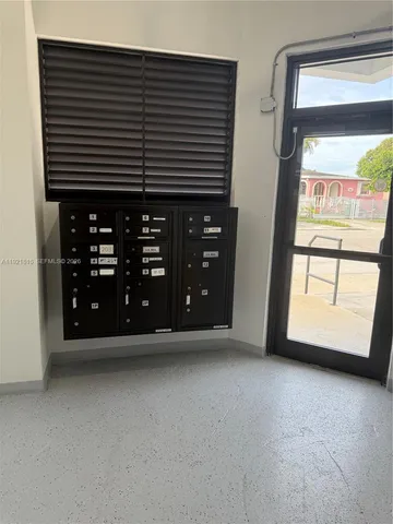 $2,300 | 859 East 24th Street, Unit 402, Hialeah, FL 33013