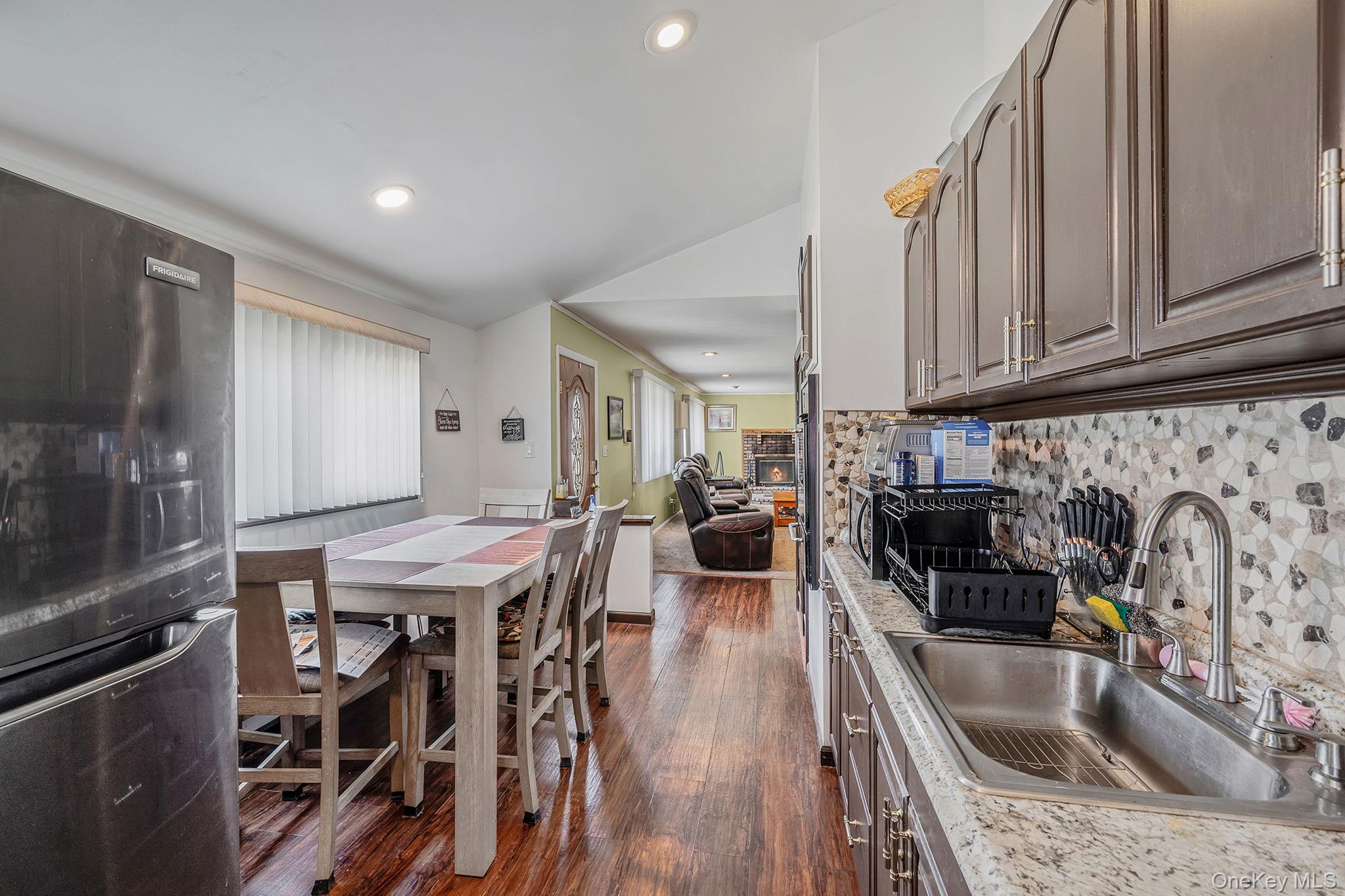 156 Gibbs Road Central Islip, NY 11722 - Photo 22 of 47