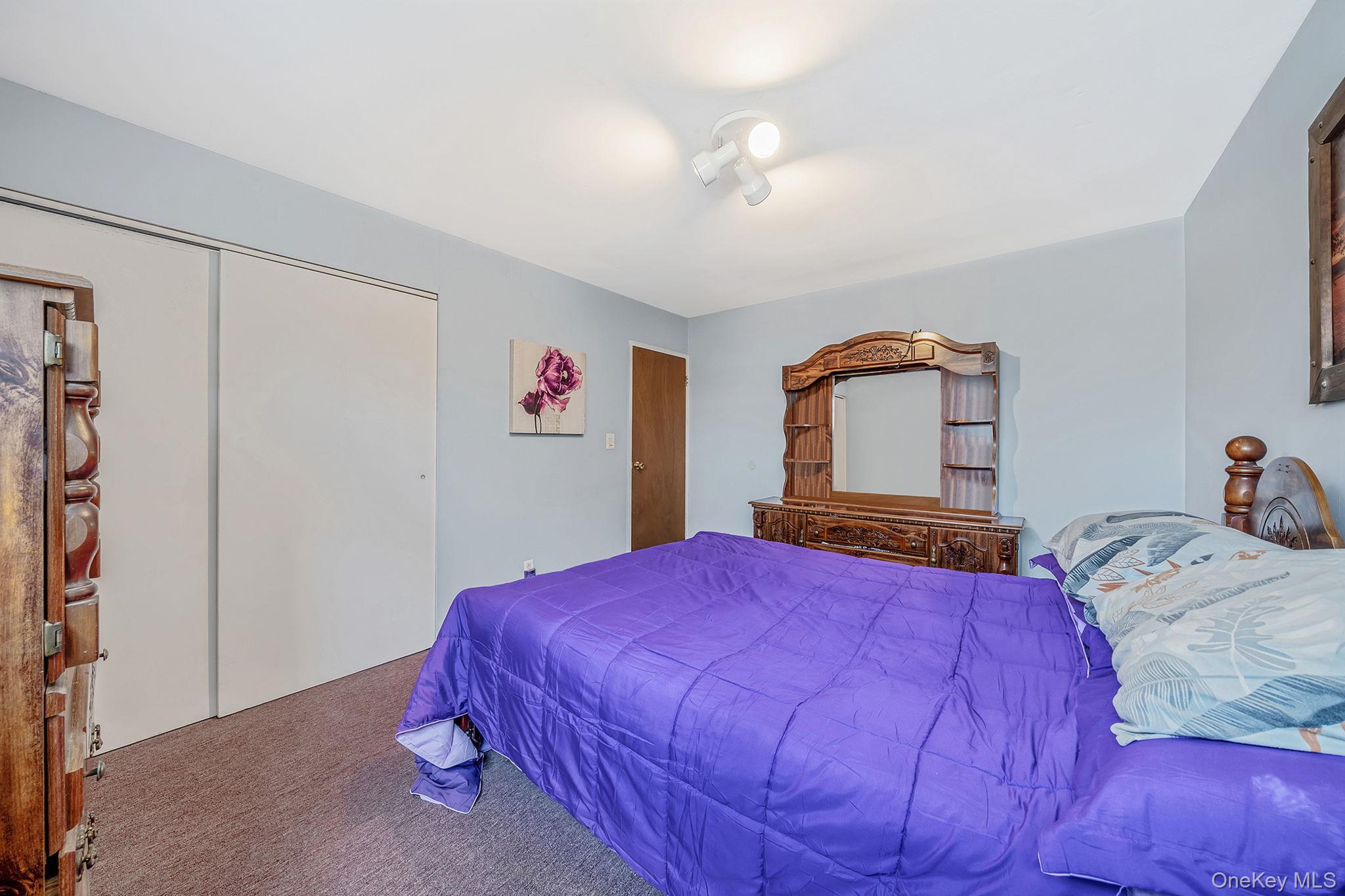 156 Gibbs Road Central Islip, NY 11722 - Photo 24 of 47