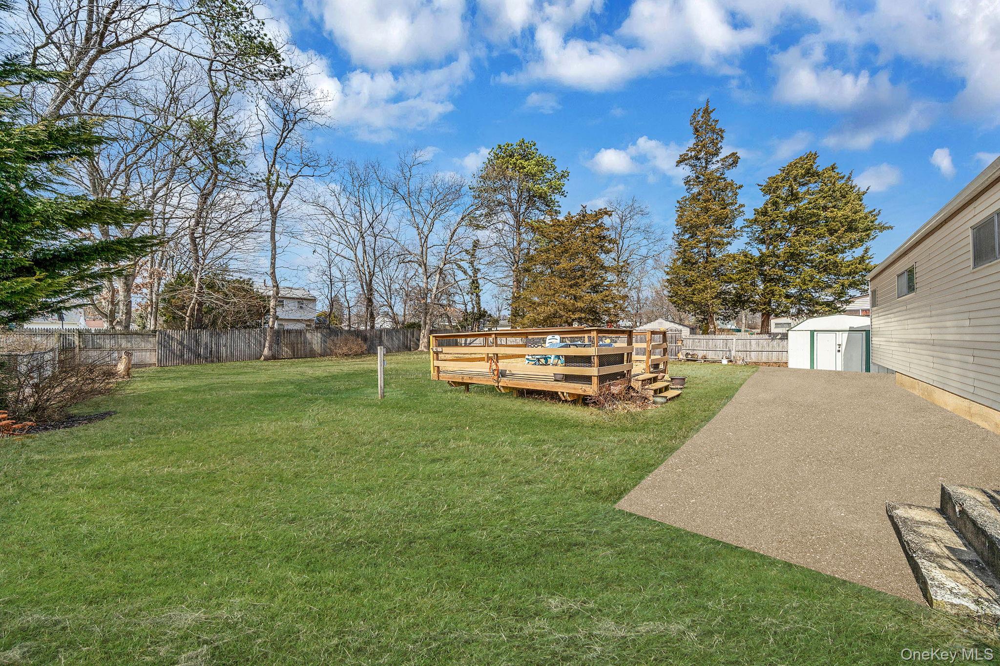 156 Gibbs Road Central Islip, NY 11722 - Photo 7 of 47