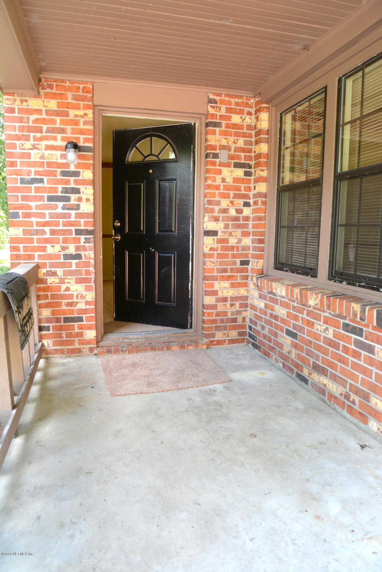 5905 Gilchrist Road Jacksonville, FL 32219 - Photo 8 of 48 FRONT PORCH