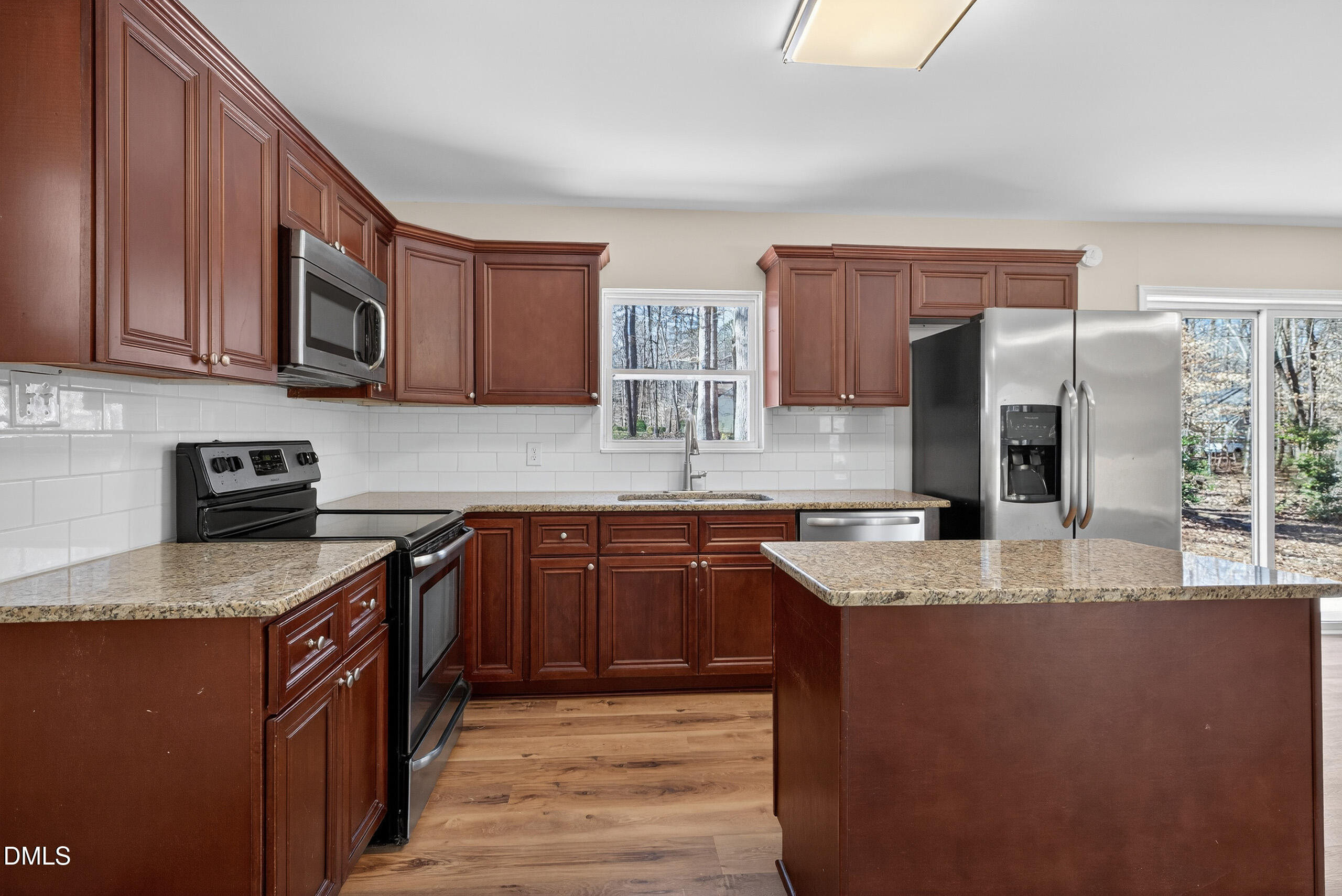 2801 Sparger Road Durham, NC 27705 - Photo 6 of 46 Scene-16