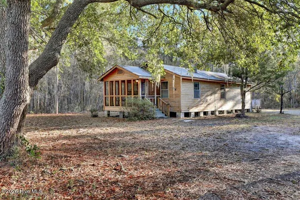 $225,000 | 348 Shaw Highway, Rocky Point, NC 28457