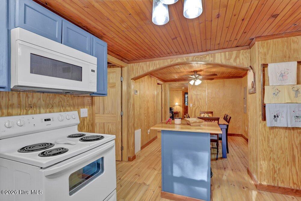 348 Shaw Highway Rocky Point, NC 28457 - Photo 17 of 29 018_6g8a5454_563