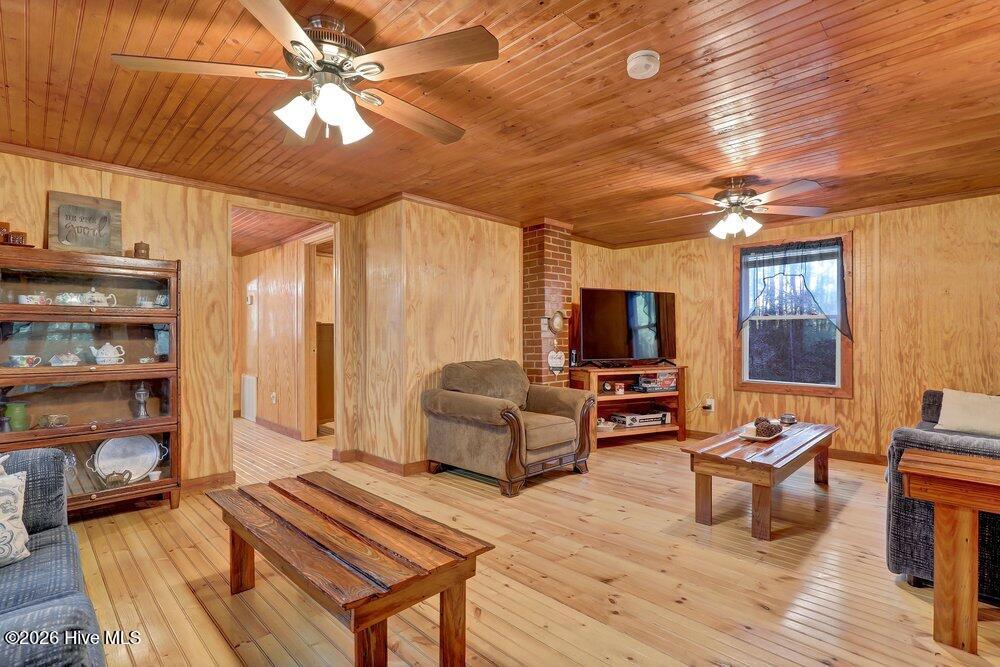 348 Shaw Highway Rocky Point, NC 28457 - Photo 9 of 29 010_6g8a5427_675