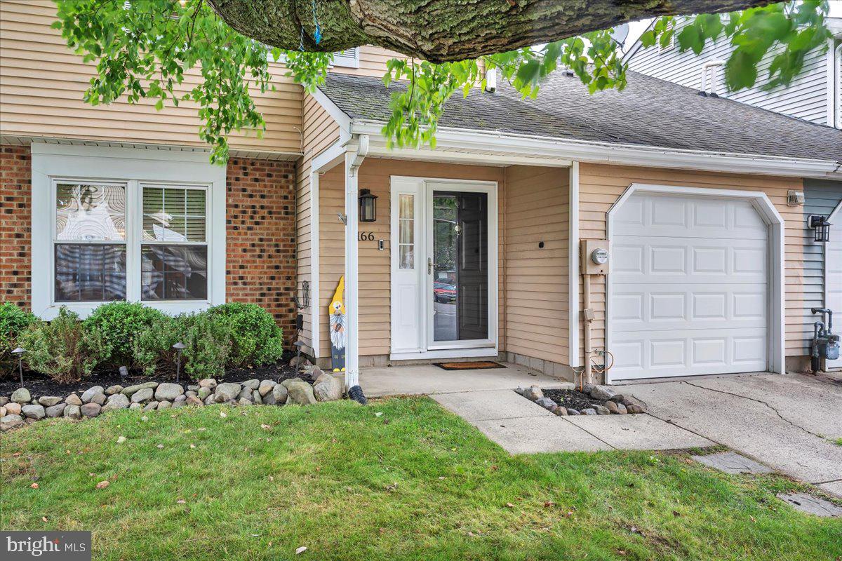 166 Stratton Lane Mount Laurel, NJ 08054 - Photo 1 of 24 Gallery Image 1