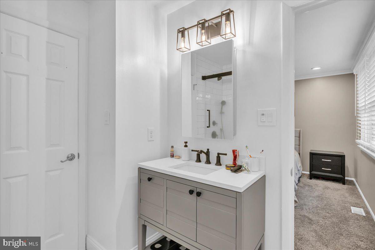 166 Stratton Lane Mount Laurel, NJ 08054 - Photo 20 of 24 Gallery Image 20