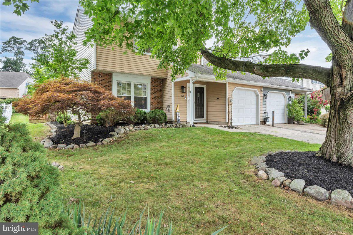 166 Stratton Lane Mount Laurel, NJ 08054 - Photo 2 of 24 Gallery Image 2