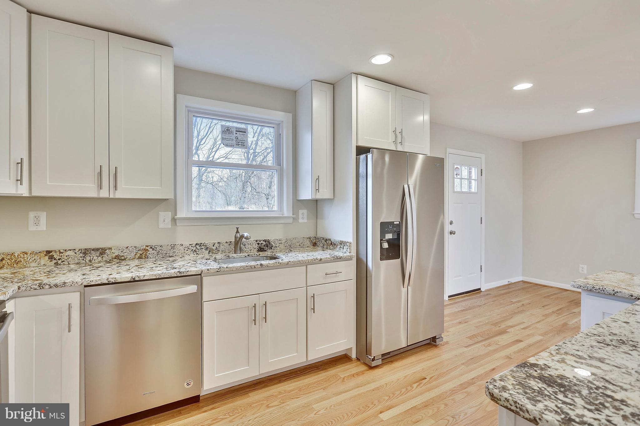 3200 Kingsway Road Fort Washington, MD 20744 - Photo 10 of 28 Kitchen