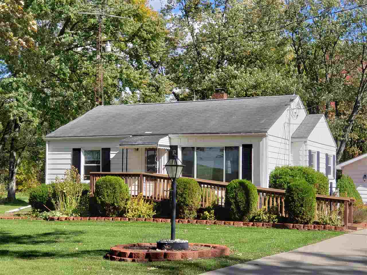 12903 Byron Road Byron, MI 48418 - Photo 1 of 32 50027904.JPG