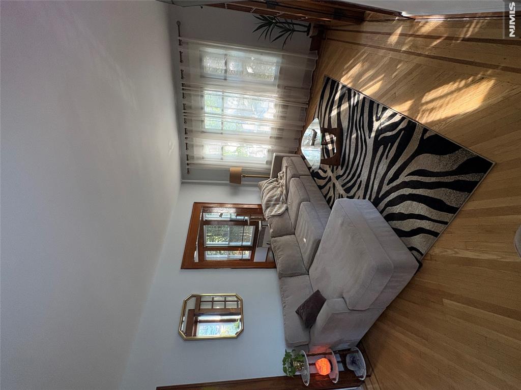 413 Morse Avenue, Unit WHOLE HOUSE Ridgefield, NJ 07657 - Photo 20 of 21