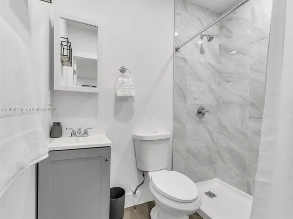 $3,300 | Edison, Miami, FL 33127