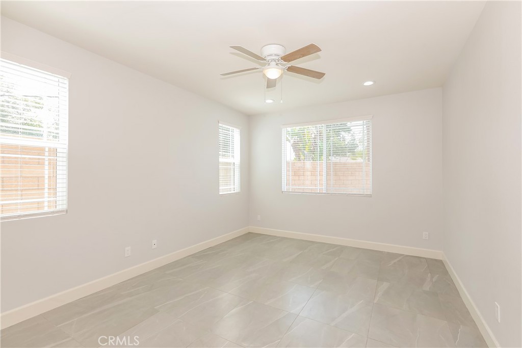 5167 Peony Court Riverside, CA 92506 - Photo 12 of 32