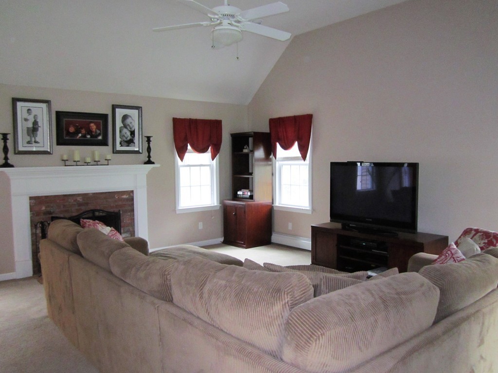 24 10 Rod Road Rutland, MA 01543 - Photo 14 of 27