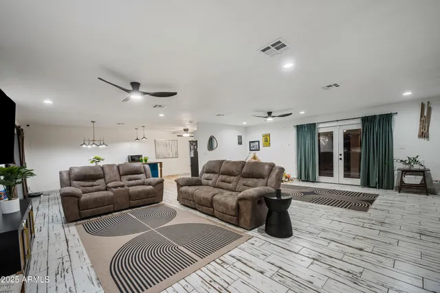 $599,000 | 1618 East Greenway Street, Mesa, AZ 85203