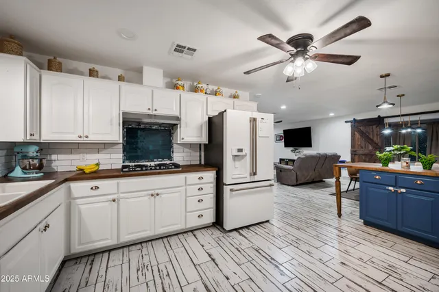 $599,000 | 1618 East Greenway Street, Mesa, AZ 85203