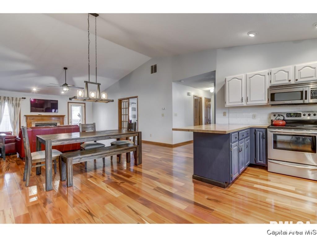 3502 Fenton Court Springfield, IL 62704 - Photo 8 of 28 Gallery Image 8
