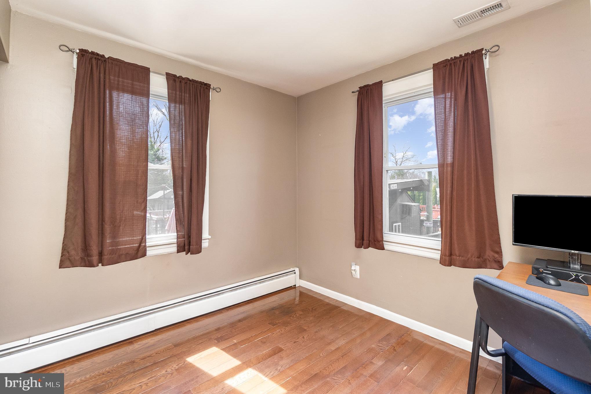5813 Ebenezer Road White Marsh, MD 21162 - Photo 16 of 46 a workspace with furniture and window