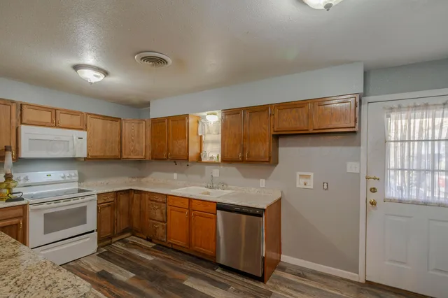 $82,000 | 917 West Drive, Borger, TX 79007