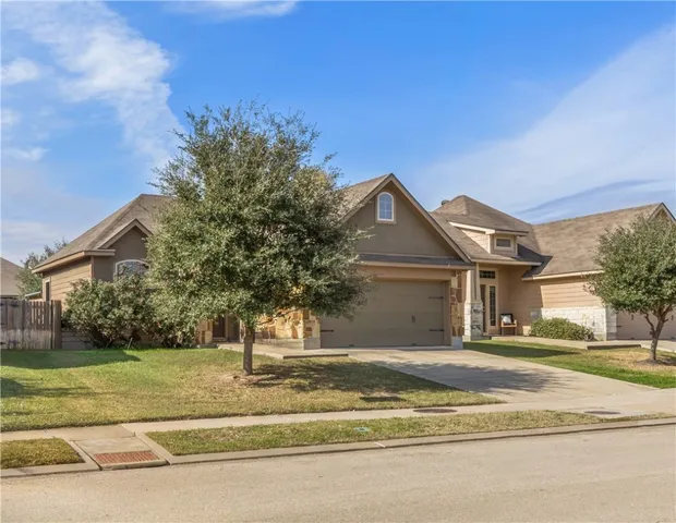 $2,100 | 242 Fieldstone Place, College Station, TX 77845