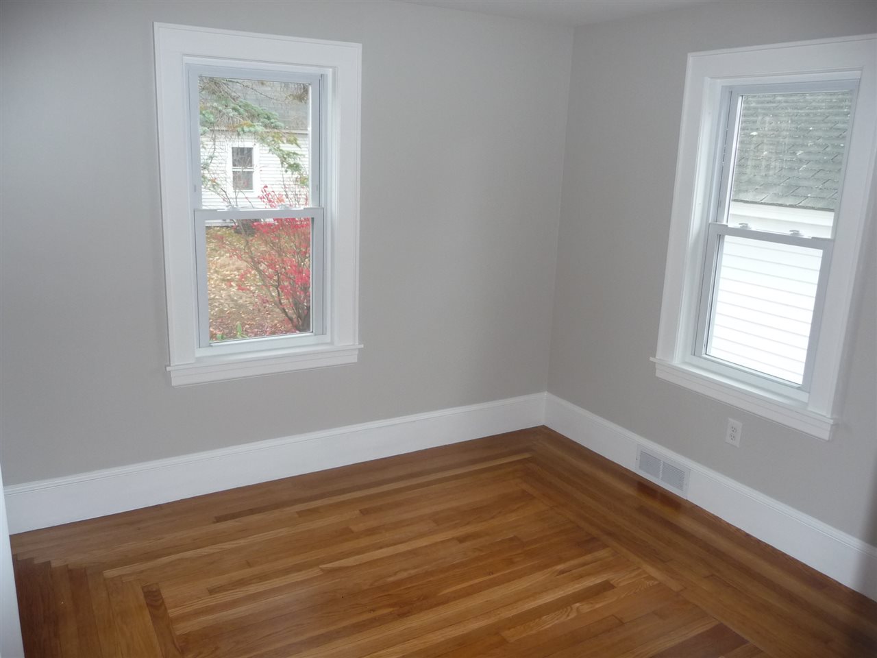 326 Goffstown Road Manchester, NH 03102 - Photo 18 of 26