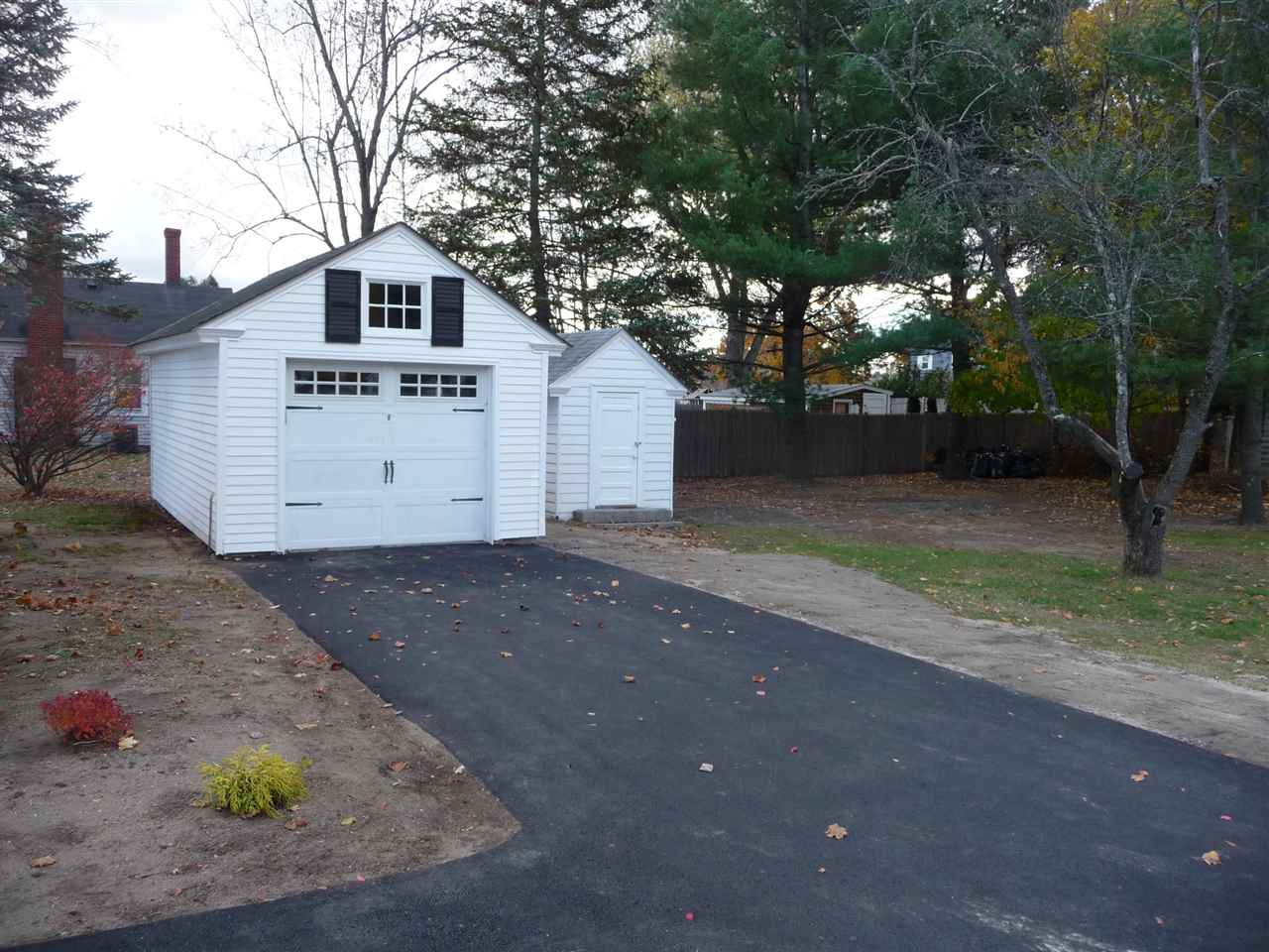 326 Goffstown Road Manchester, NH 03102 - Photo 5 of 26